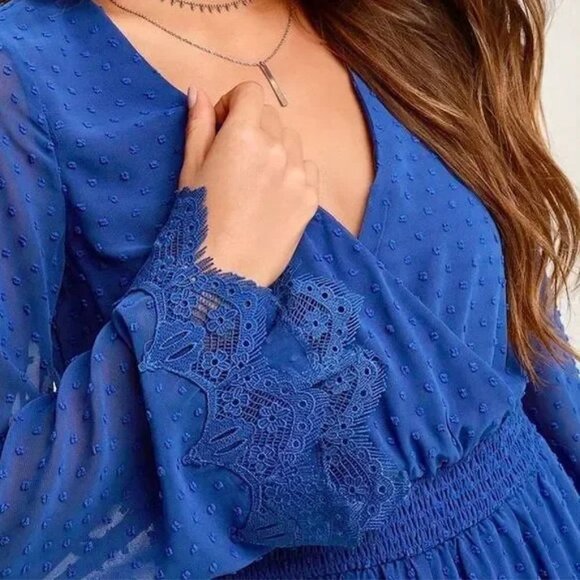 Women's L Lulus Meadowlake Blue Swiss Dot Lace Bell Sleeve Romper Textured - Picture 4 of 11